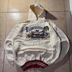 Vintage 90s washington evergreen state hoodie Size S in Mens